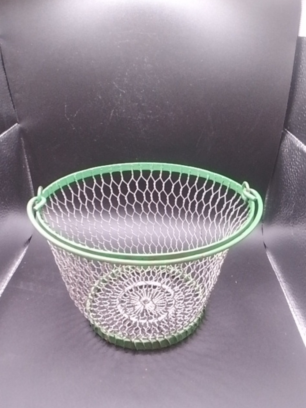 Vintage Style Green Egg 🥚🥚 Basket